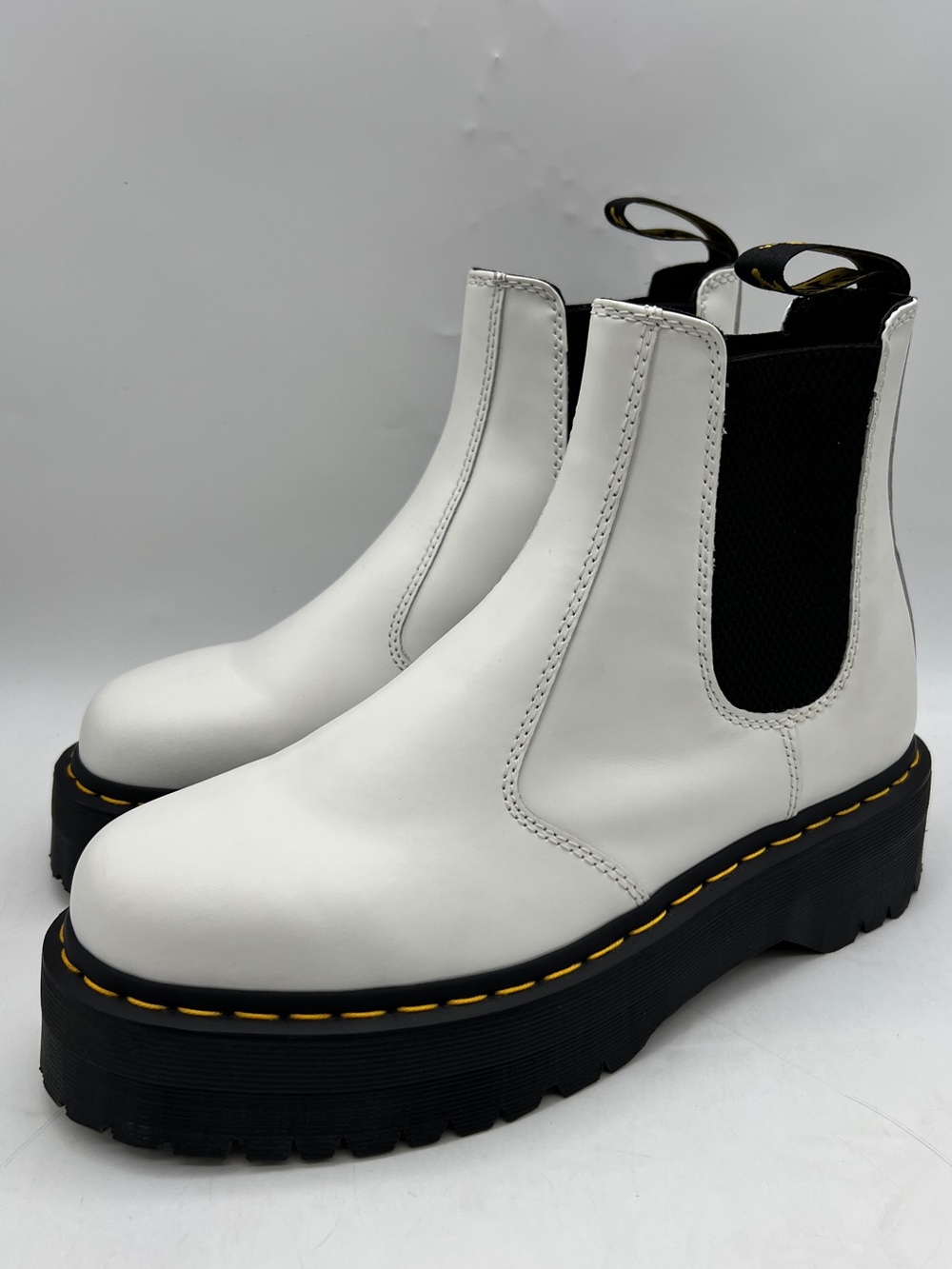 Dr. Martens 2976 Quad White Leather Platform Chelsea Boots Size Women’s 10